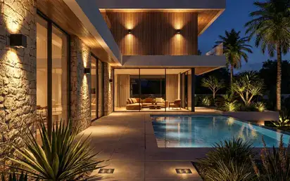 Outdoor lighting product showcase